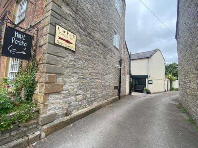 The Ilchester Arms Hotel, Ilchester Somerset Exteriér fotografie